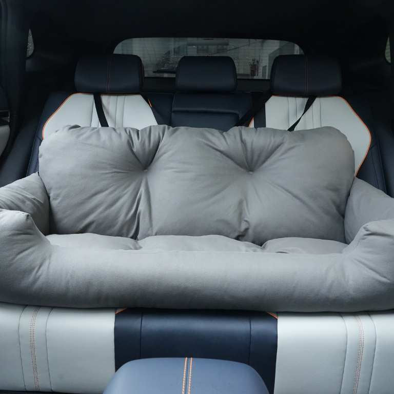 Fluff Dog Car Seat
