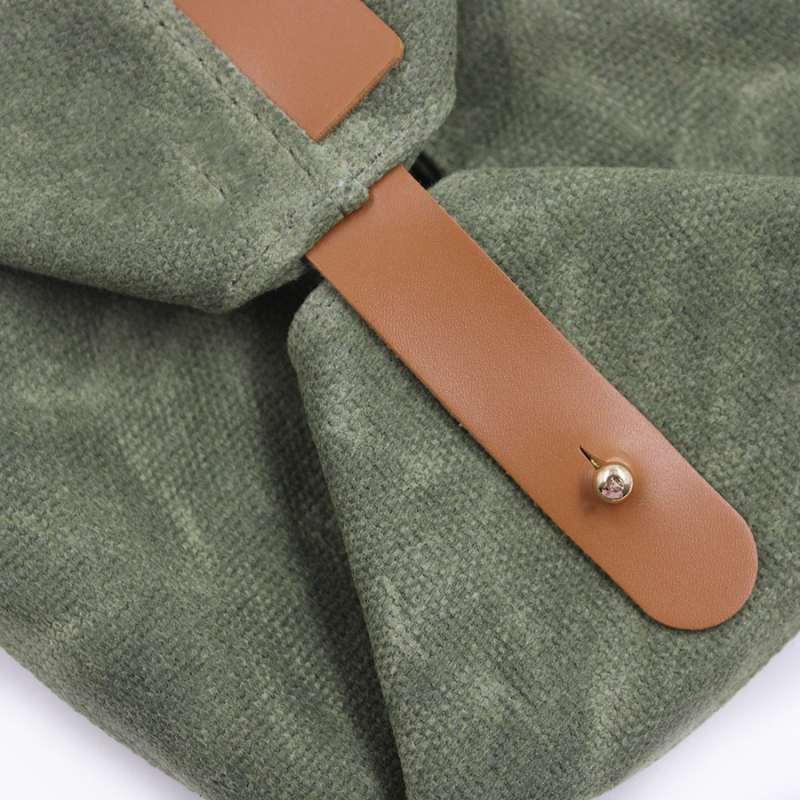 Portable Dog Travel Feeder