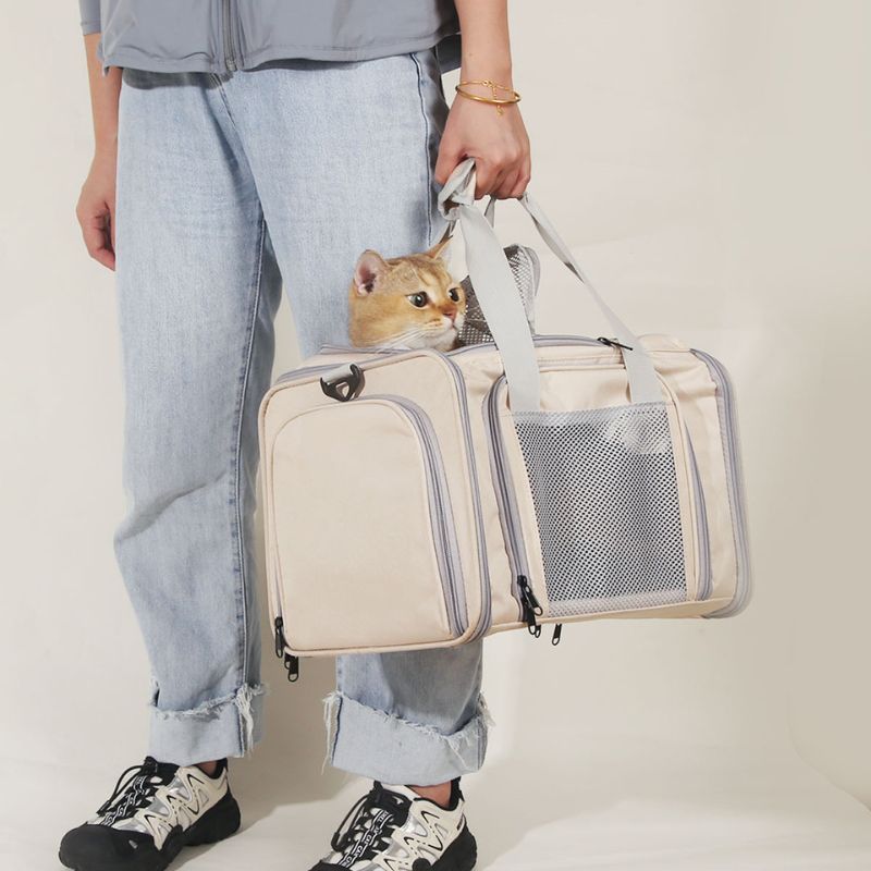 Traveler Expandable Pet Carrier Bag - Air Approved